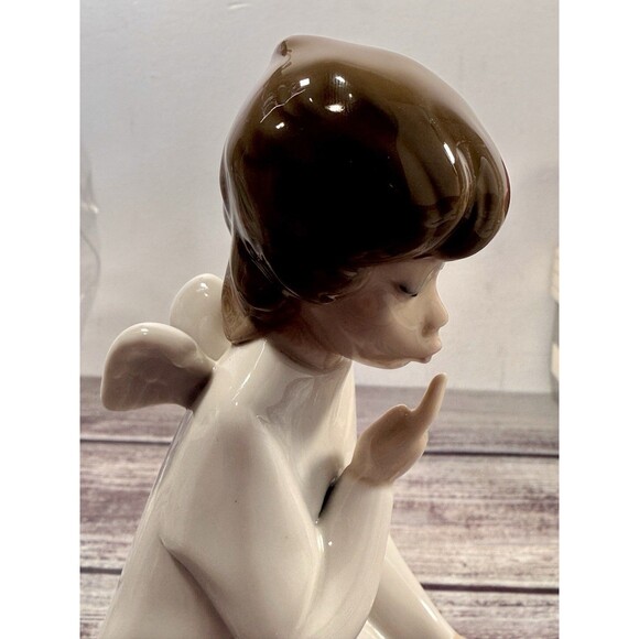 Lladro #4635 Angel protecting a baby Figurine Guardian Angel‎ Spain RETIRED - Picture 9 of 14